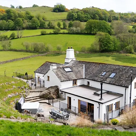 Thornyfield House *